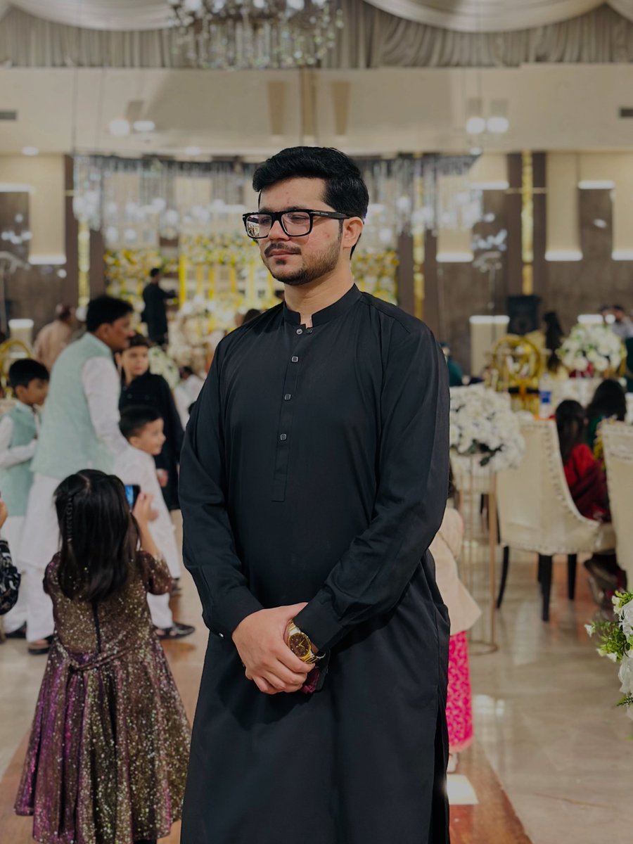 zaidkhalid025's tweet photo. Elegance is the real flex. https://t.co/5NPorrcrOX