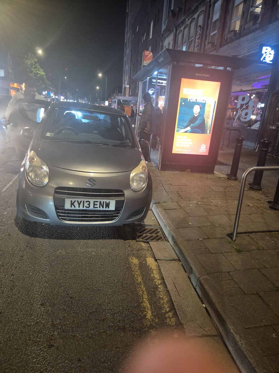 dancollierrob's tweet photo. @cardiffcouncil when are you going to sort out city Rd???? https://t.co/SzG3hNPxVt