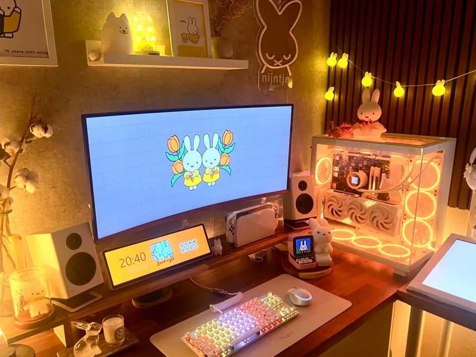 setups. | Desk Setup Portfolio tweet media