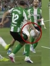 Anda, pero si hoy sí le han pitado al Betis el penalti que no le pitaron contra nosotros.