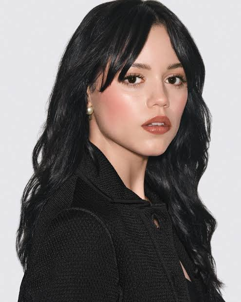 Jenna Ortega American actress who has lost millions of followers simply for supporting Palestine. She faced a massive backlash with calls to remove all her work from Netflix and cancel Wednesday Season 2, but she stood by her position