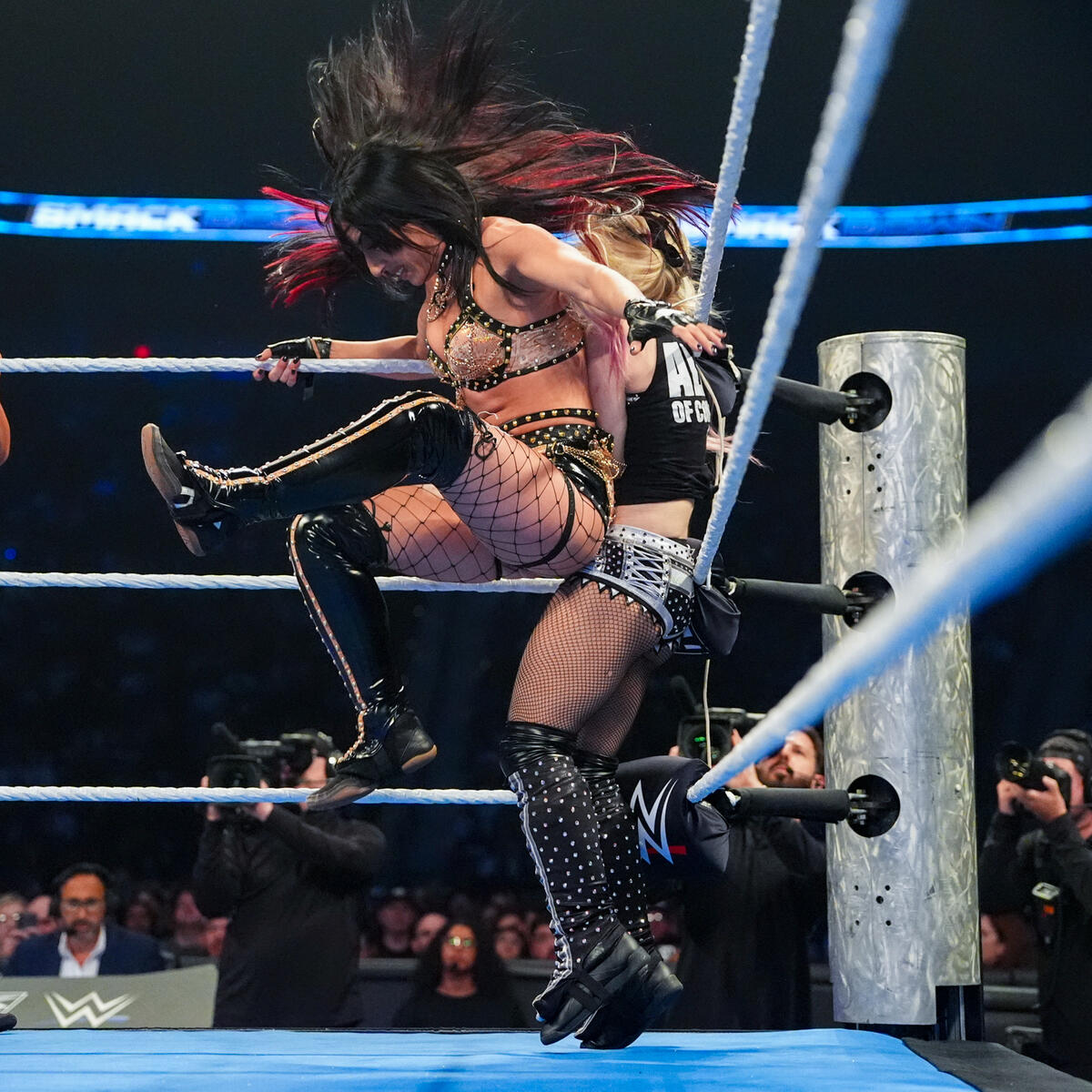 JacyJayneSource's tweet photo. #WWESmackdown Digitals: https://t.co/jMt3oQT2x3 - @JacyJayneWWE https://t.co/oGBj03H2GH