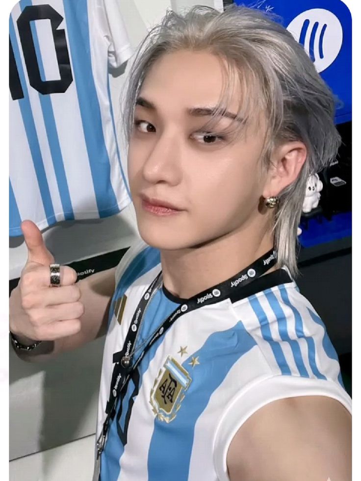 BangChanArgFC's tweet photo. Stay! Es momento de hacernos escuchar, lxs invitamos a que se unan con los tag como siempre ✨️✨️🇦🇷🇦🇷

STAY ARGENTINA SIGUE SOÑANDO 🇦🇷
#ArgentinaPideSKZ https://t.co/MeKidzVnln