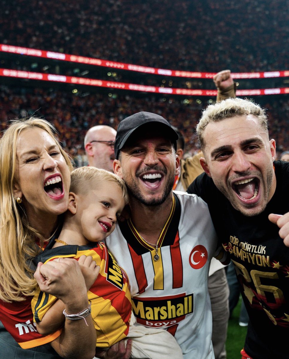 “GALATASARAY BİR HİS TAKIMIDIR!”

#ŞampiyonGalatasaray
#DOMİN4SYON