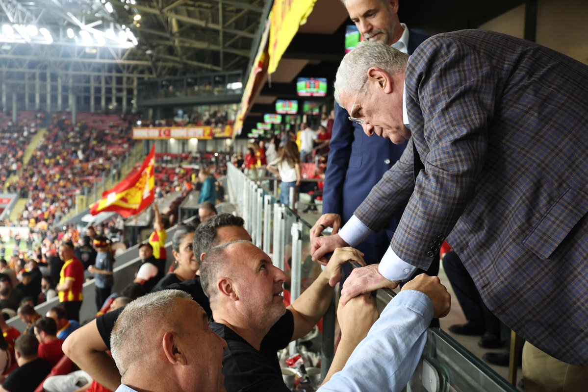 Müsavat Dervişoğlu tweet media