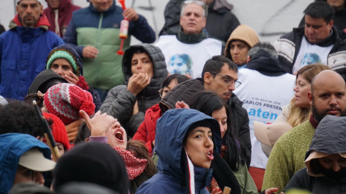 AleNeyen1's tweet photo. CHUBUT EN LUCHA
Sumate al HASTAGAZO en redes 
#NachoTorresMiente
#TorresSueldoDeHambre
#ChubutDocentesEnLucha 
#FueraPunta 
#DefiendoLaEducacionPublica
#NachoTorresMiente
#TorresSueldoDeHambre
#ChubutEnLucha 
#SalarioDigno https://t.co/SSWjjTz7sh
