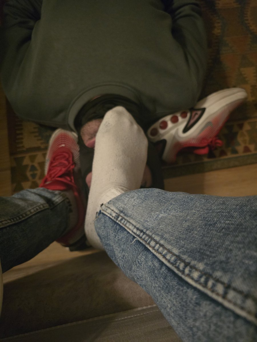domaster365's tweet photo. A true place for faggot 
#masterfeet #footfetısh #faggot #humilition #used #gayfeet #bdsmِ https://t.co/TL0xH8FDKv