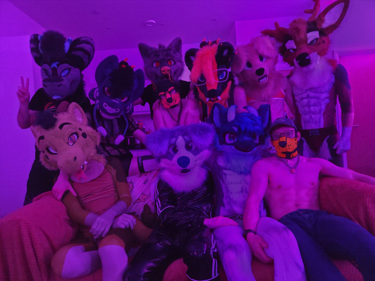 Moone @ ConFuzzled tweet media