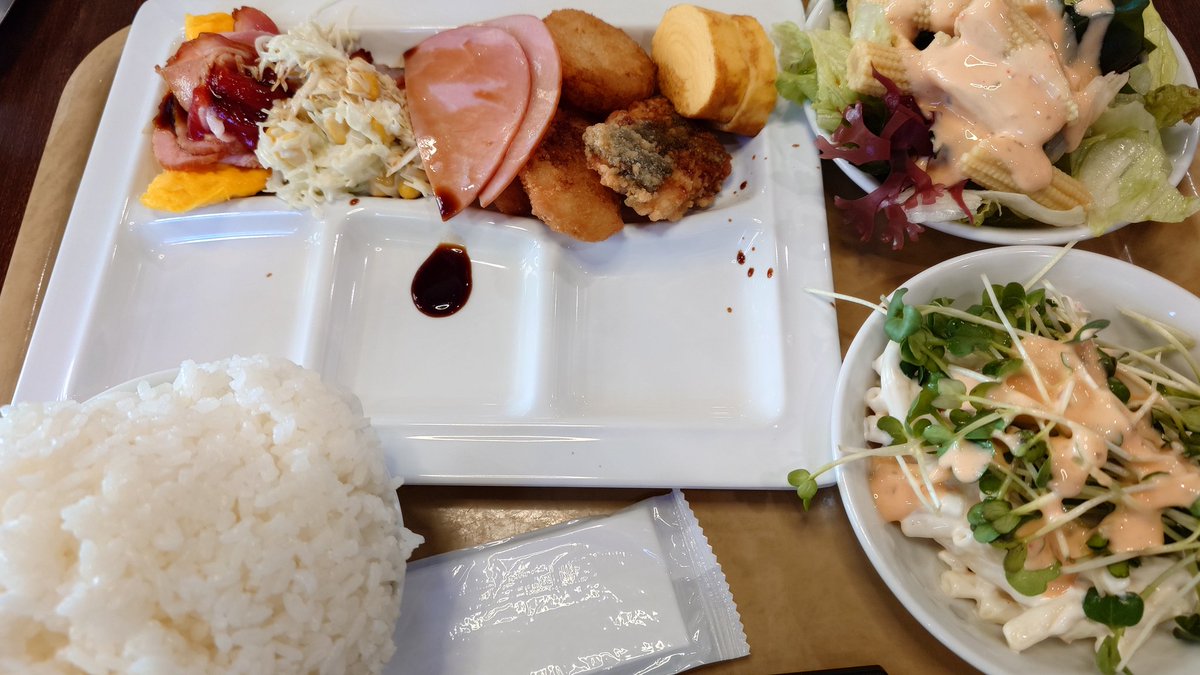 kazu1200_SR's tweet photo. おはようございます。
晴れました。
少し遅れて行く予定です。
#FZRミーティング #FCOJ #YAMAHA #YAMAHAバイク #FZR #FZR1000 #3GM #FZRだから https://t.co/YXQ7WuvdXg