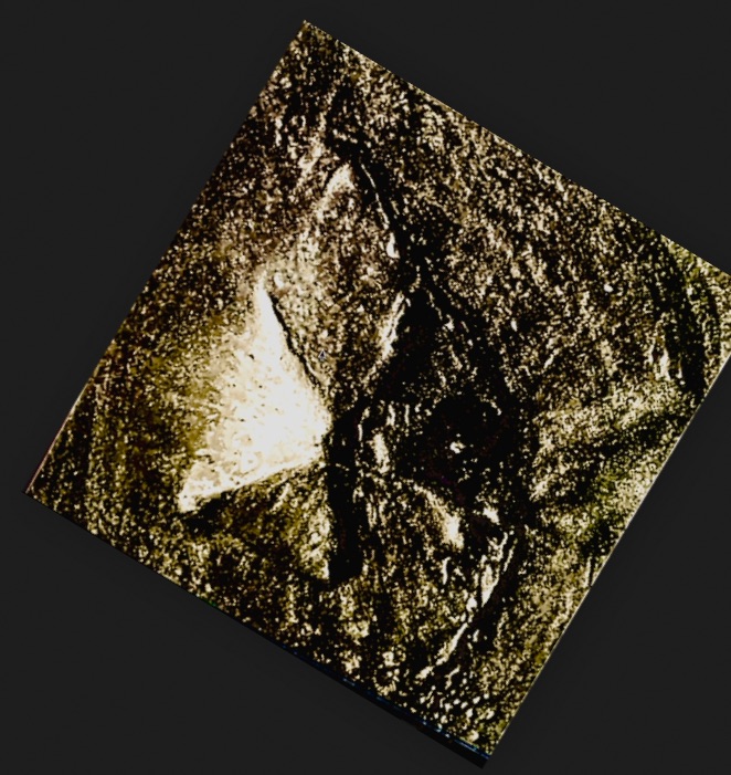 BertsBp's tweet photo. Possible Mars Entity draped over pyramid structure on Cydonia Plateau?

Perhaps a dragon? Wings folded forward over body, looking toward our right.

Left wing is white, right wing is almost black. Wearing a necklace? https://t.co/YWzdZDOWCF