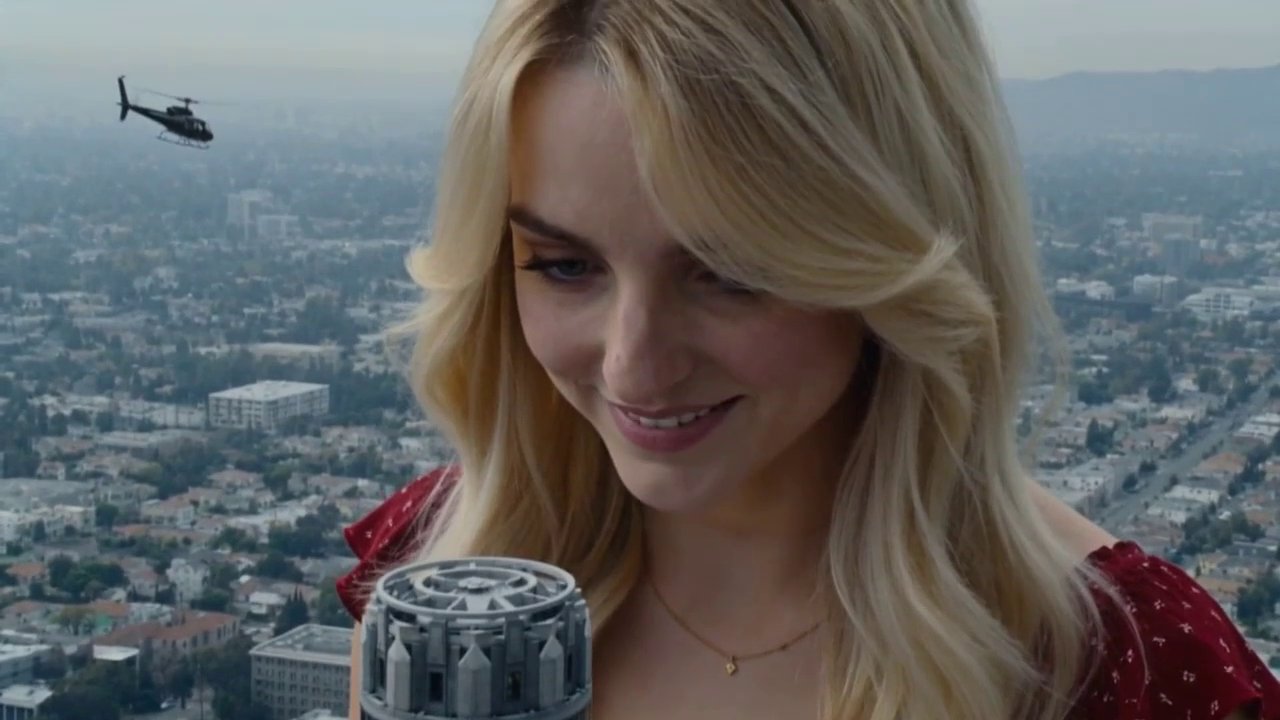 4 pic. LA is just a miniature playset when you're miles tall. 🚁 See the full video of an oblivious McKenna casually stepping on the skyline—now available exclusively on my DeviantArt subscription tier! 🔗https://t.co/y7YD9NHtJt #McKennaGrace #Giantess #GiantessCommunity #Macro https://t.co/cHgUt2XUBN