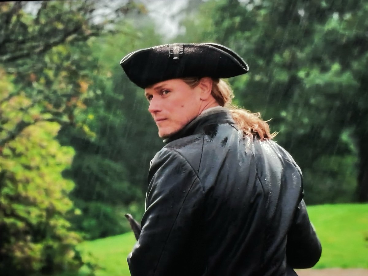 Mary_sol_GF's tweet photo. John Grey is a wonderful character! The episode was very fast-paced but had some great moments!!!  #outlander https://t.co/7FN0BWZm2L