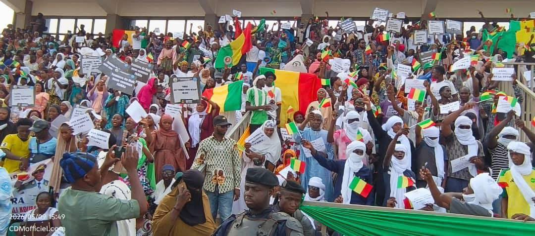 LDPatriotes's tweet photo. 🔴🇲🇱 Mali : Grande mobilisation de soutien au Général d'Armée Assimi Goïta, le guide de la Révolution Malienne, et à toutes les Forces armées maliennes. https://t.co/roqEf5Oh68