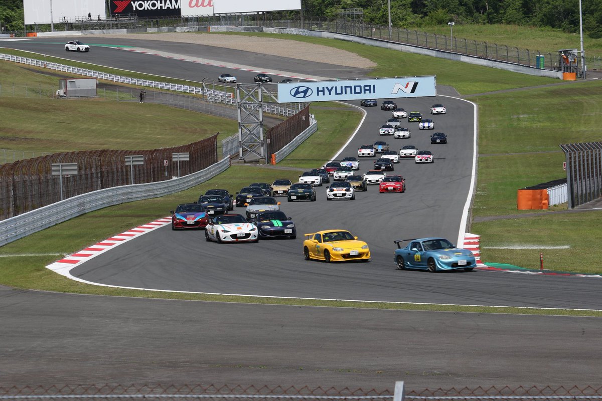 FCR ロードスターカップ第1戦
予選7位　決勝7位

20年ぶりのロードスターカップは接触無しで完走はできた🏁

ストレートスピードが遅く苦戦したが3台1パックでの接戦は楽しかった

クロハチ監督＆38Racing
＆被害者の会の皆様の
バッチリサポートに感謝🙇🙏

撮影📷️の白石さんも
Thank you✨