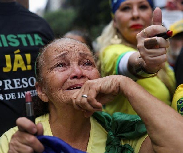 Notícias Paralelas tweet media