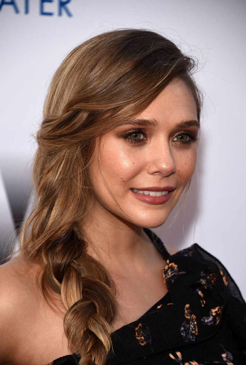 addictionfemme's tweet photo. elizabeth olsen in 2017 https://t.co/DjCbMkaHiq