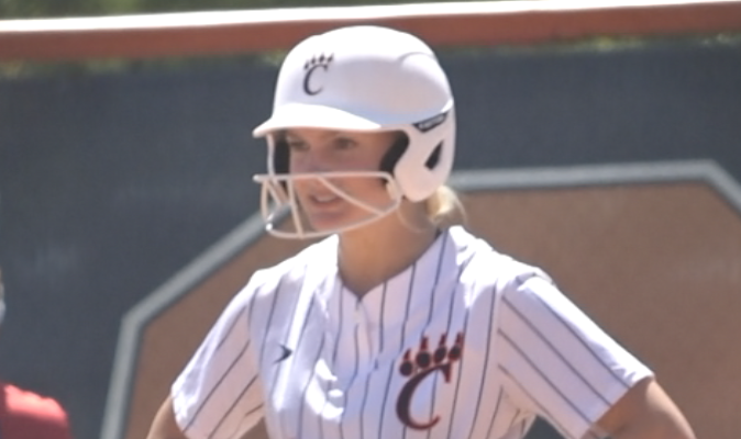 Channel1450com's tweet photo. Glenwood and Carterville split their Saturday doubleheader at Carterville. We have full highlights from both games featuring the #1 ranked teams in 2A and 3A
Game One
https://t.co/lRAKZUrhBC
Game Two 
https://t.co/mtDWhpApb4 https://t.co/Gh3JAIoOCv
