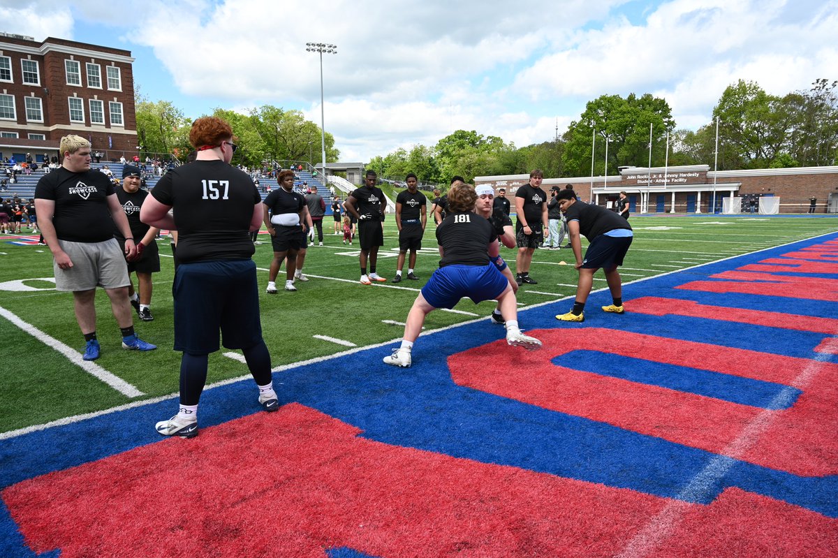 MarcusCyphert's tweet photo. Had a good time at @CoalfieldsCo last weekend, sadly I couldn't capture any film.
40 - 5.45
Shuttle - 5.19
Broad - 7"4'
Excited to continue to grow this offseason before my sophomore year. @PrepRedzoneWV Next week! @CoachBiserMHS @Akingwvu @MohiganFootball https://t.co/3iYwsS3Thq