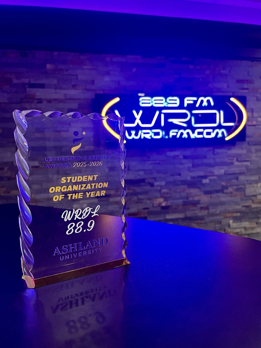 88.9 WRDL tweet media