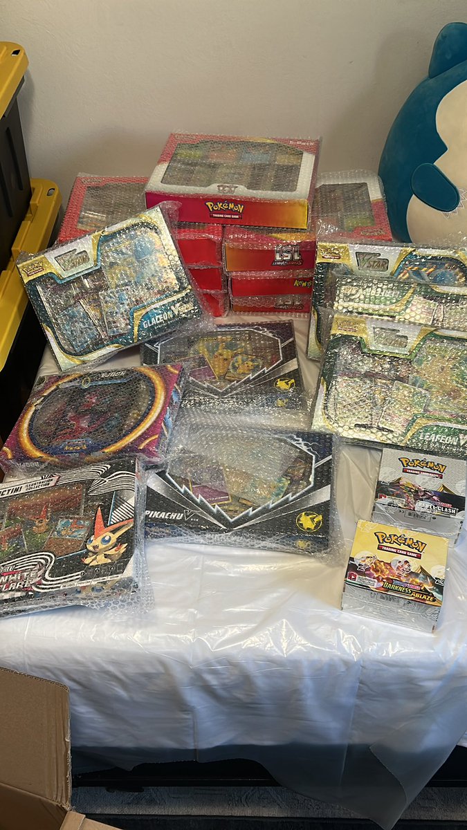 Black Market Collectibles🏬 tweet media