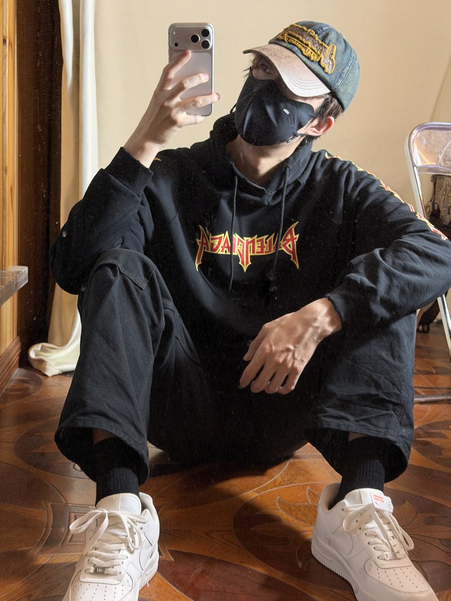 大连一米九二Echo tweet media