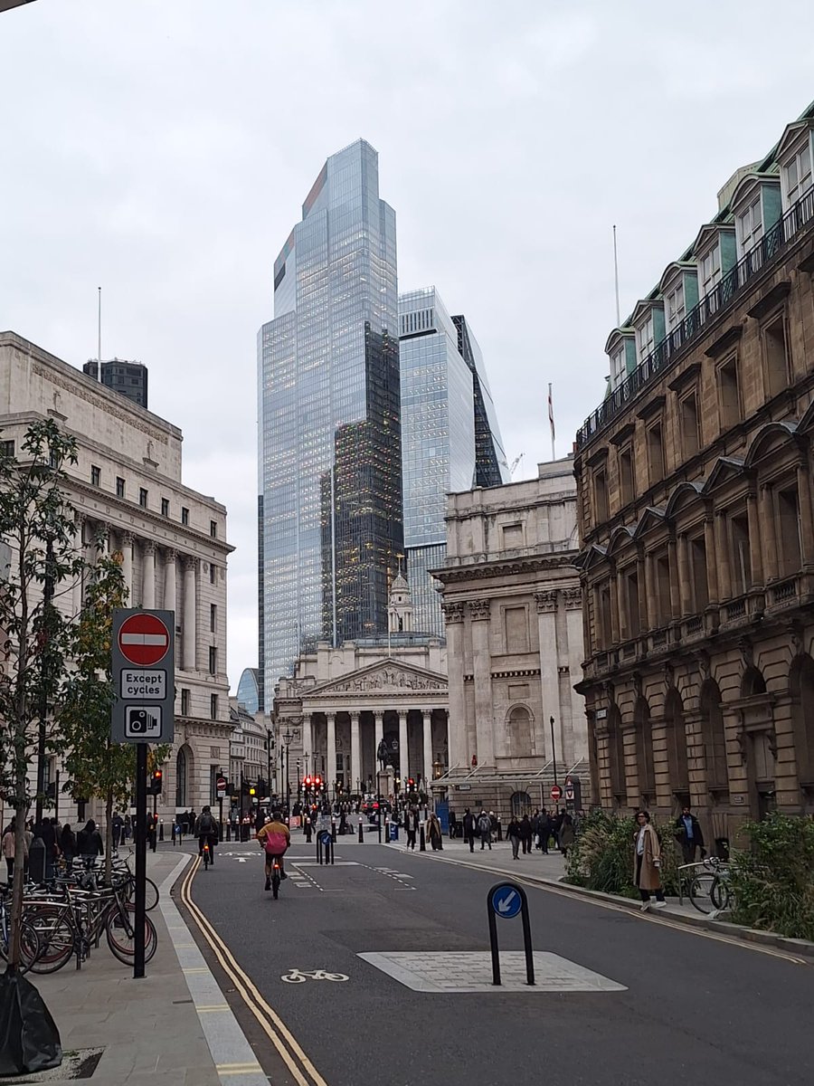 Christian - French London Experience tweet media