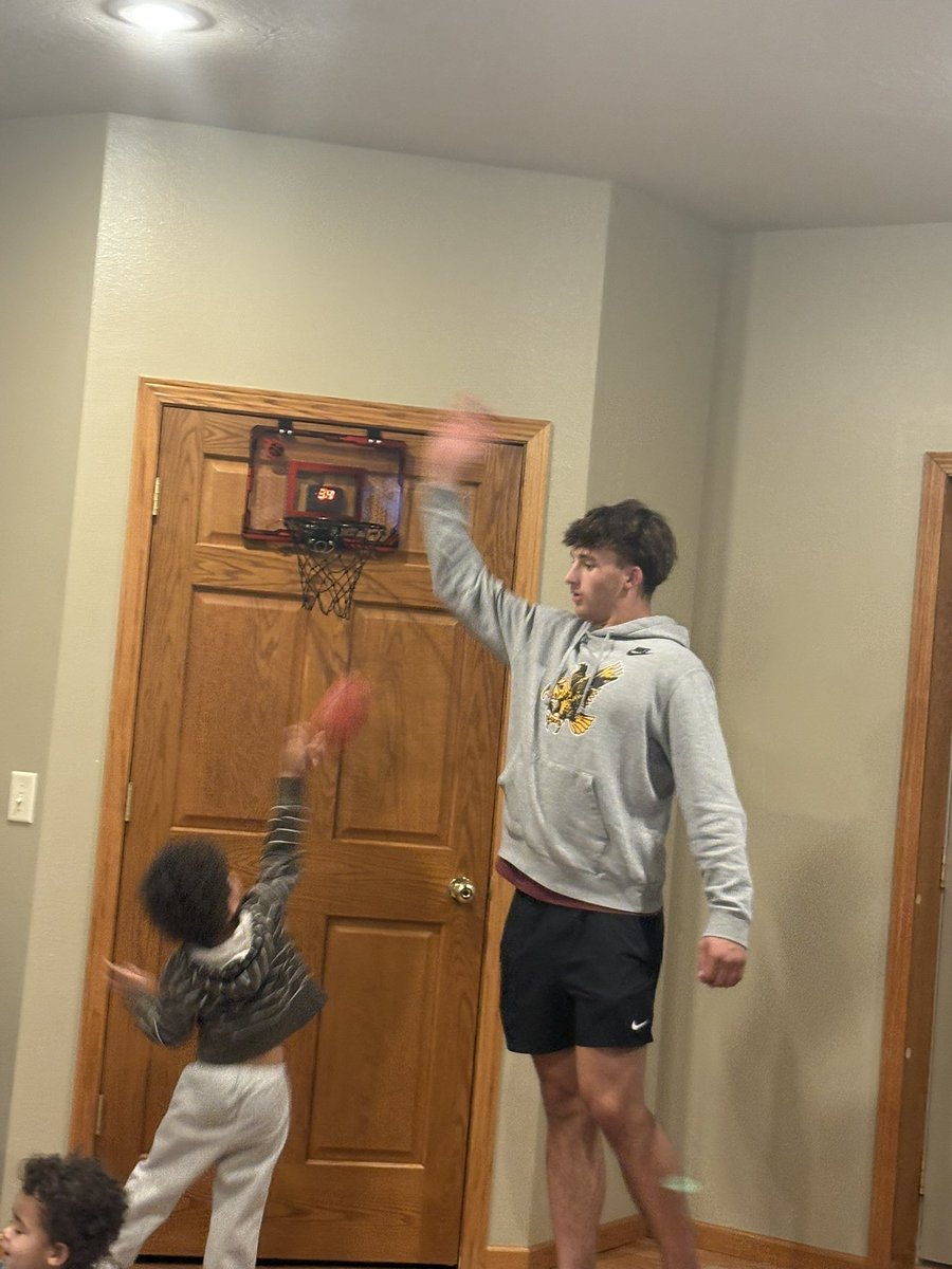 Coach Nathan Kabongo tweet media