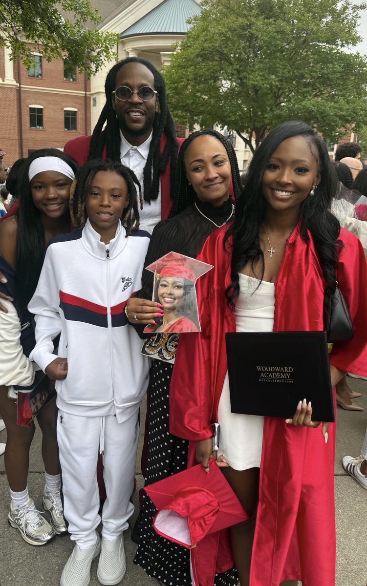 2 Chainz & the Epps family at his daughter Heaven's High School ...