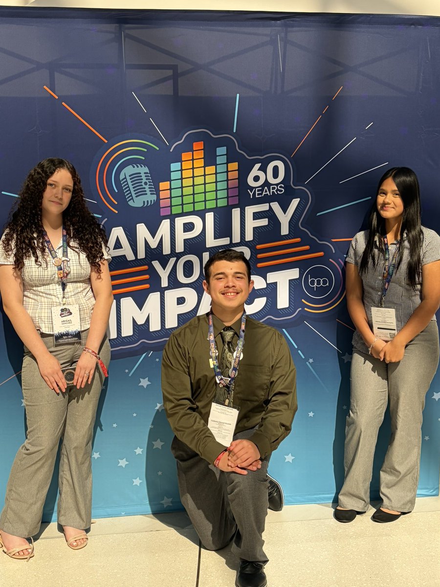 AdamRGoebel's tweet photo. Our @Lamar_MS BPA National Qualifiers got to have some fun and new experiences. https://t.co/KkkuUjOzVB