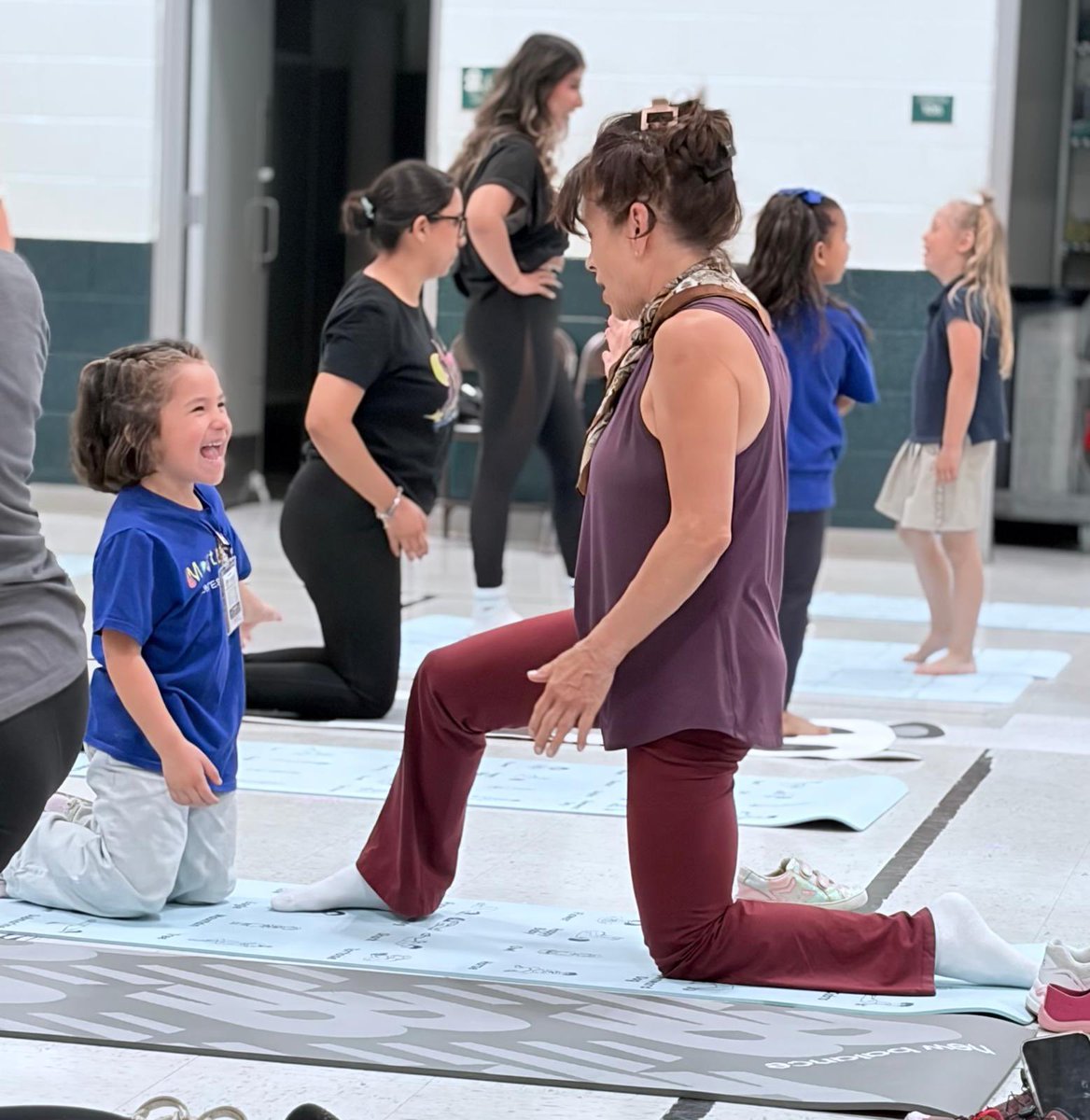 igjusto's tweet photo. Stretching, smiling, and celebrating the amazing moms in our community 💐🧘‍♀️ Thank you to everyone who joined us for a beautiful Mother’s Day yoga event filled with connection, gratitude, and self-care. #MothersDay #Community #YogaTogether https://t.co/v3q9dACIDl