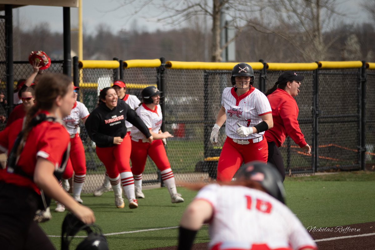MSOE Softball tweet media