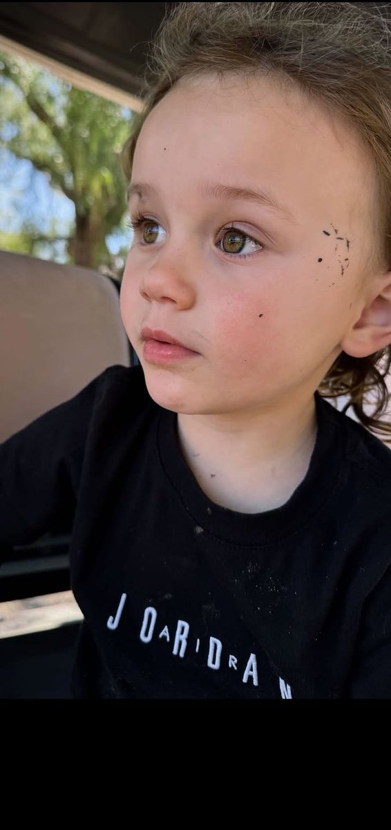 kaleycuocohnorm's tweet photo. I love you bby😘🥰 https://t.co/WC4iq5PP18