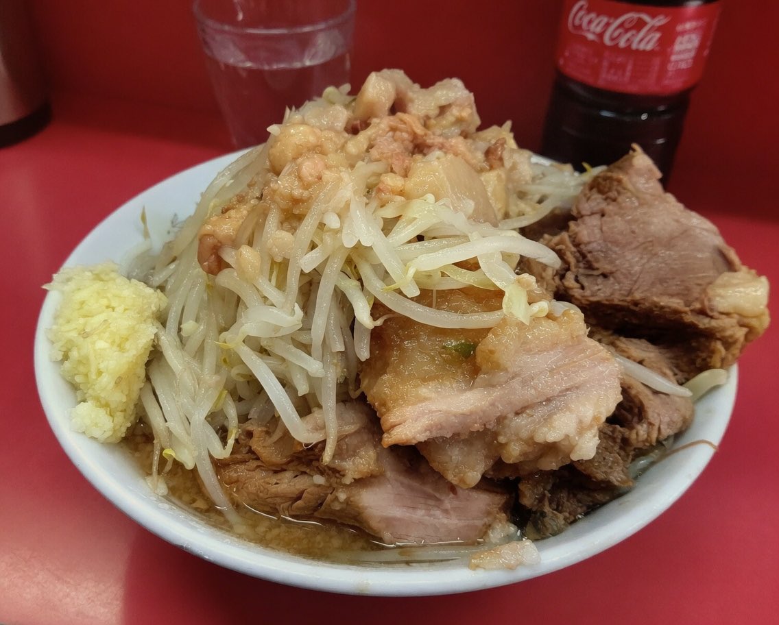 pvarea_log's tweet photo. Ramen Jiro is a cult legend in Japan, inspiring countless shops. Known for its mountain of veggies, thick wild noodles, and fatty pork broth, it’s more than a meal—it’s a ritual. Customize your garlic and fat at the end, then face the delicious abyss! 🍜#JiroStyle #RamenUniverse https://t.co/9tPZQcyGSk