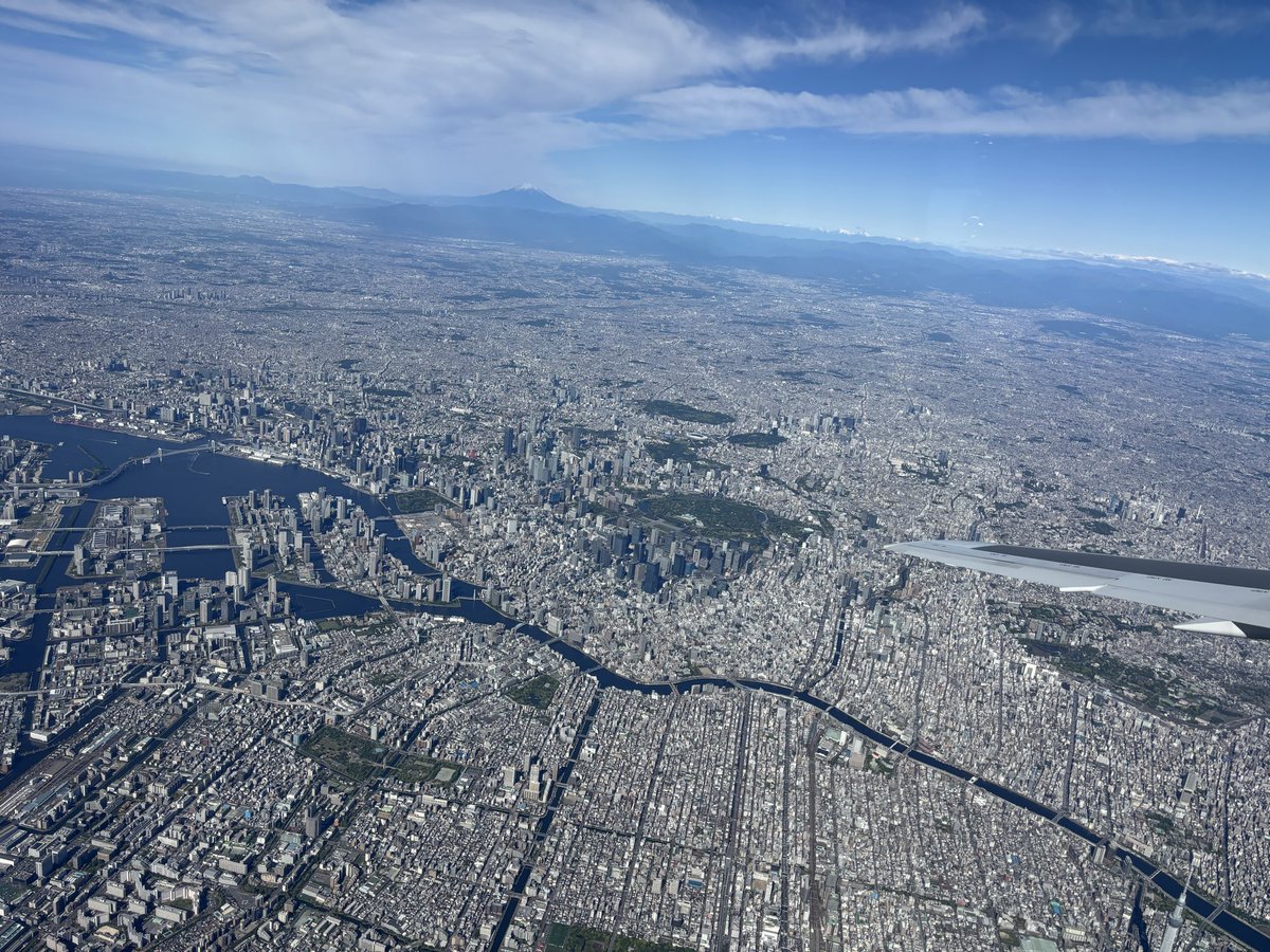 rabbit_gain's tweet photo. どこかに✈️ https://t.co/9vyeX4DnYI