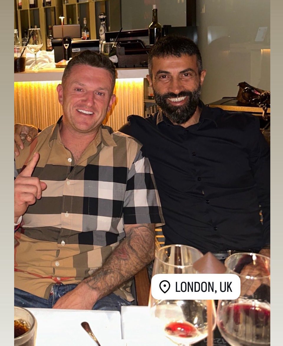 Tommy Robinson sitting with one of the top Israeli-Mossad agents in London.

Every loud “patriot” has a quiet sponsor.