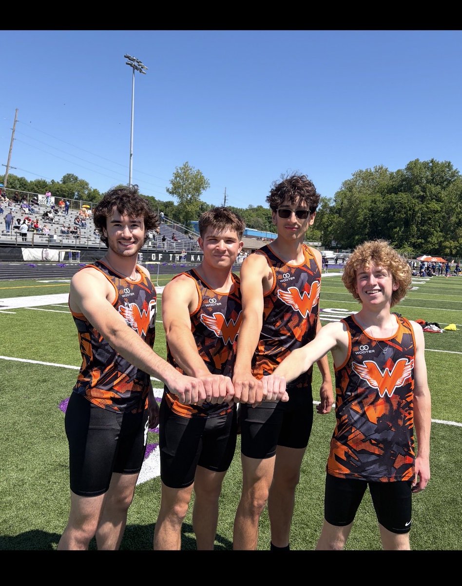 FlickJacob's tweet photo. Waterloo Track had a great day at the Collinsville Invite. Our boys broke another school record today in the 4x100 by running 43.36 which is also under state qualifying! Pictured: Tyler Theobald,Owen Niebruegge, Anthony Tannous, Connor Kleinschmidt. @republictimes @WaterlooILCC https://t.co/bh3xZBJJI0