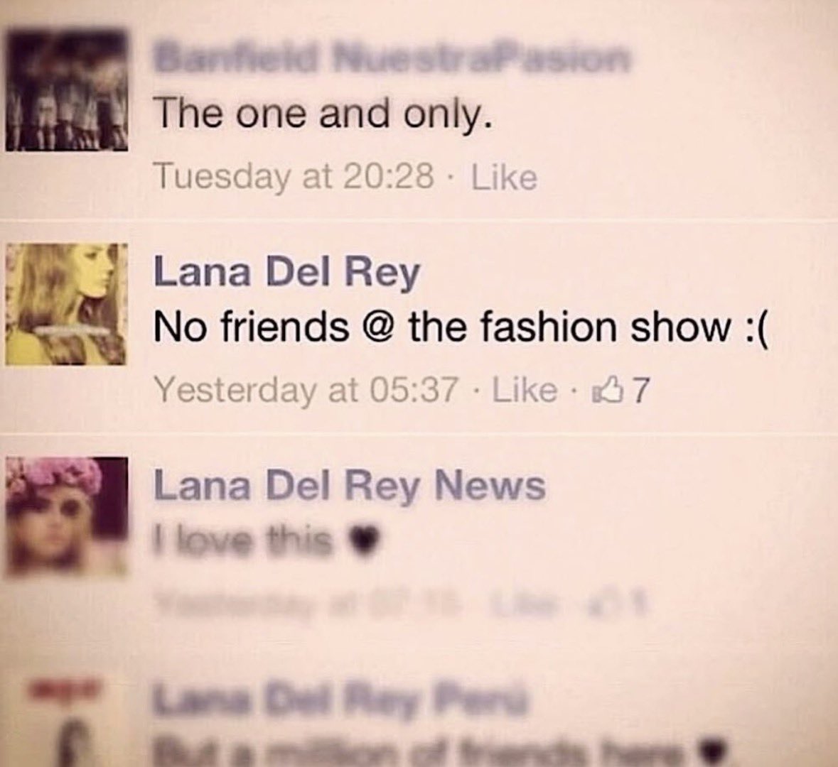 notgwendalupe's tweet photo. Lana Del Rey posting during a fashion show, 2011 https://t.co/zzLfjef2Lz