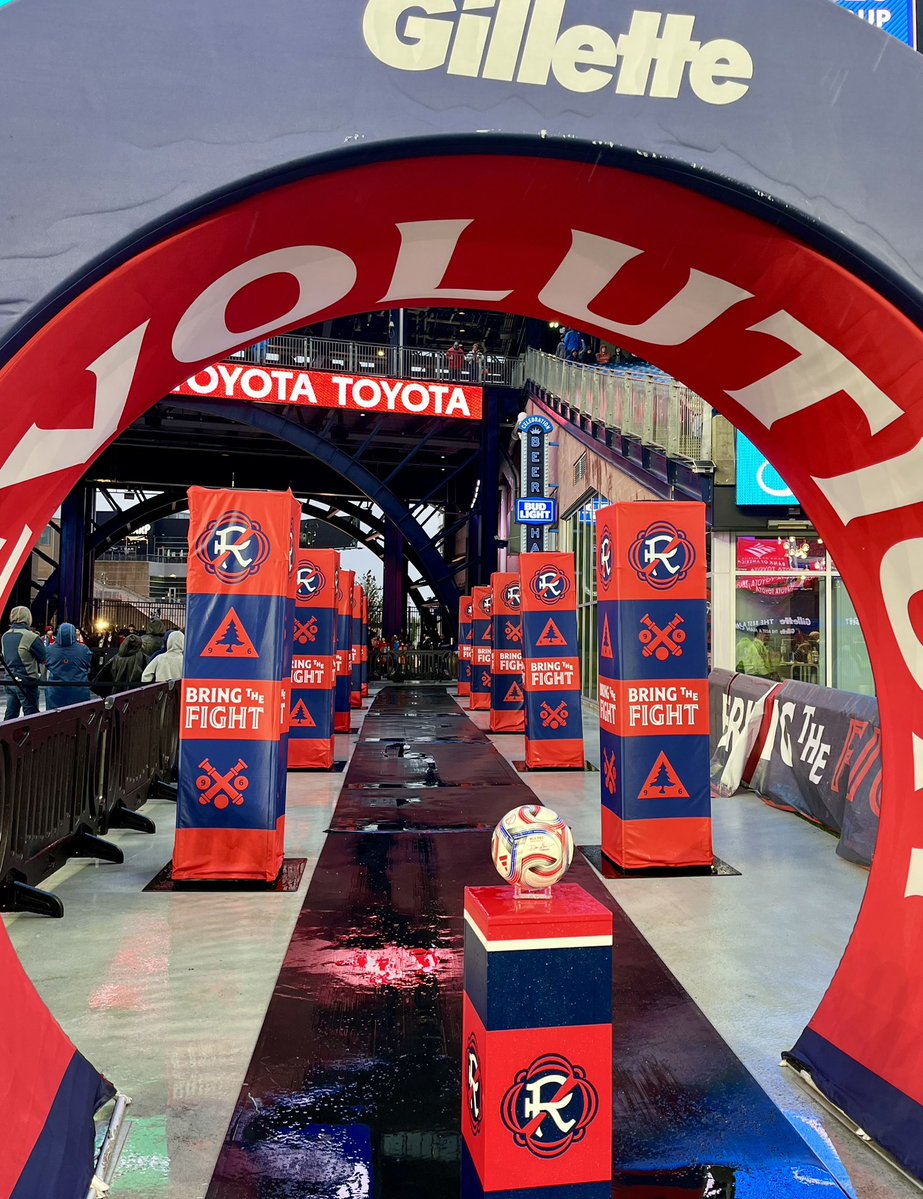 Gillette Stadium tweet media