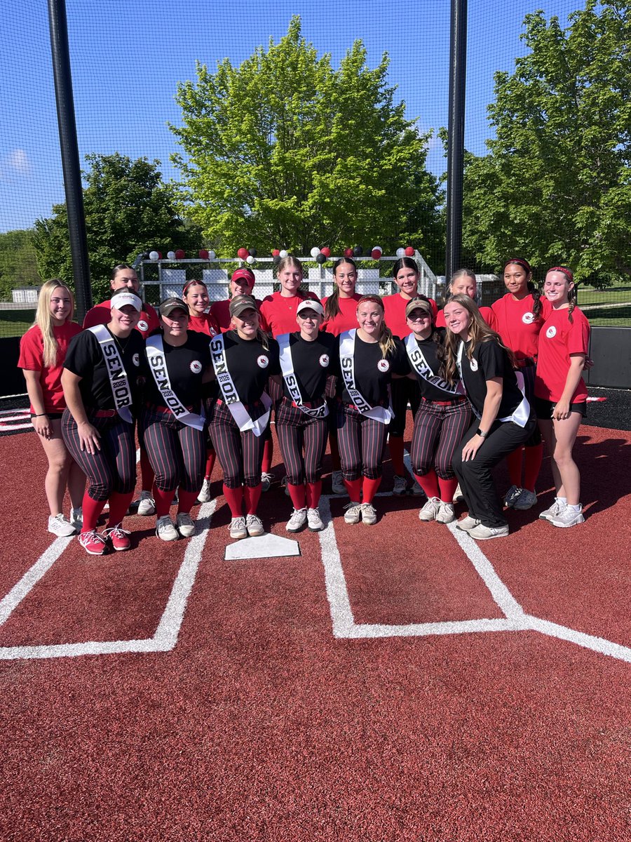 Yorkville High School Softball tweet media