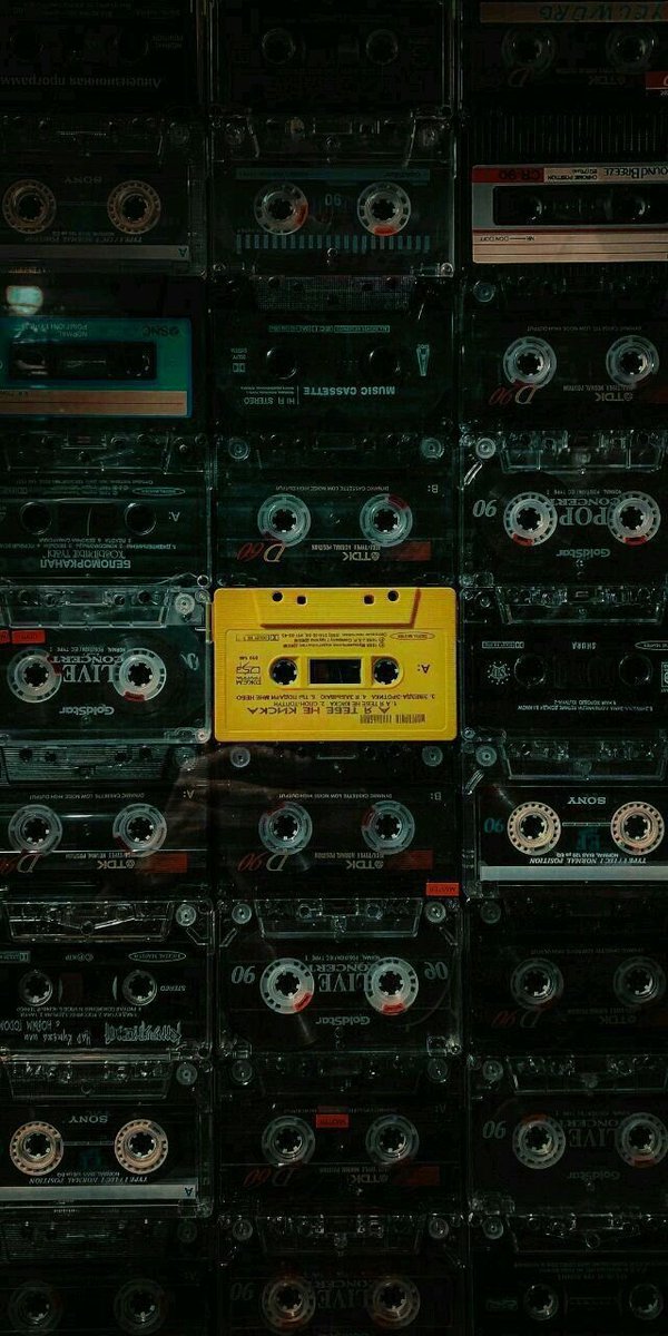 Classic Wallpaper 🥷 tweet media