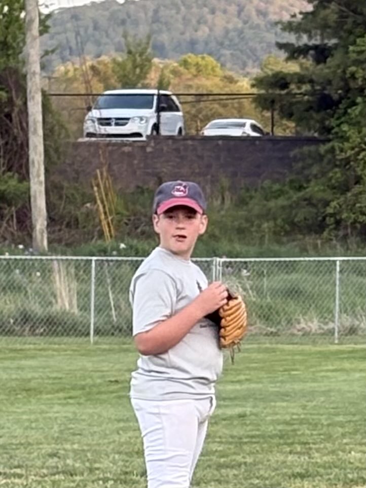clemweld's tweet photo. Yep, that’s an Indians hat on my grandson. @CleGuardians #oldschool https://t.co/gg64H3xwoZ