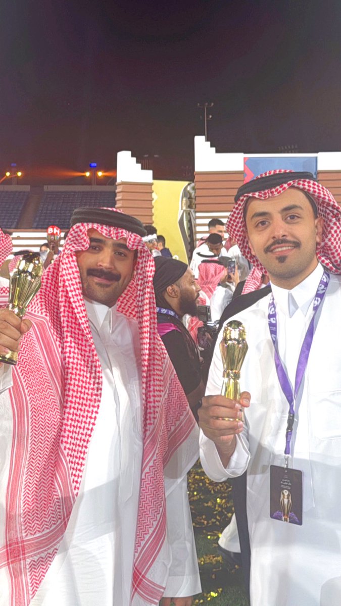 Abdullah_5118's tweet photo. ليلة استثنائية تُوّج فيها نادي أبها بطلاً لدوري يلو 🏆
خلف هذا الإنجاز تعب طويل، وإرهاق، وعمل صباحاً ومساءً، لكن كان هناك هدف واحد يجمع الجميع: عودة النادي العظيم إلى مكانه الطبيعي 💙

شكراً لأعضاء مجلس الإدارة على الدعم والثقة،
شكراً لكل لاعب قاتل من أجل الشعار،
شكراً لكل موظف عمل بإخلاص،
وكل الشكر للقائد الذي صنع هذا العمل بحب وشغف… الأستاذ سعد حامد 🙏
@abhaFC 
@asd9624 
@az_h1 
ألف مبروك لجماهير أبها الوفية . 

#أبطال_الدوري | #نادي_أبها
