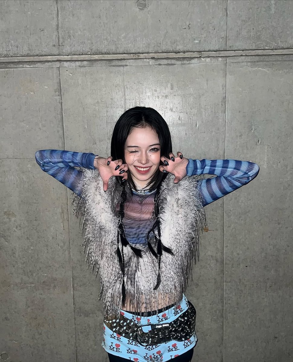 MY_GUR1_AA's tweet photo. 💫𝙨𝙩𝙖𝙢𝙥𝙈𝙔𝙀𝙍𝘼𝙡𝙡𝙮📱
DATA BABYのお気に入りポイント👾
推しのアー写のビジュが非常によかった✨ぁさんにしか着こなせない衣装ですごかった…エクステつけよう!ってなったからその後のロング期に繋がったような気もするので提案してくれた方感謝🫂
#MYERA #DATABABY #Meet_up_STYERA https://t.co/FxvwOuZtkJ