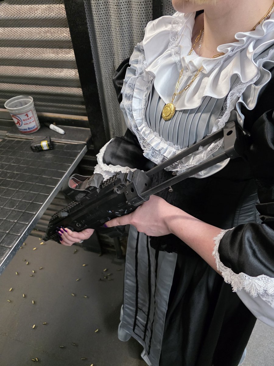Victorique had enough of the shit