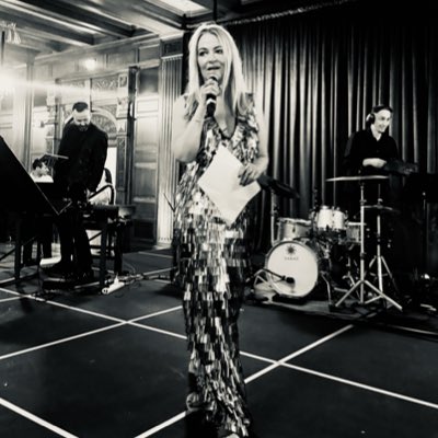🎙Laura Steele🎙 tweet media
