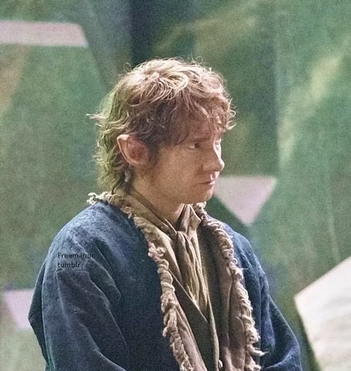 bilbo’s consort-like vibe in BOTFA is not discussed enough i fear #bagginshield