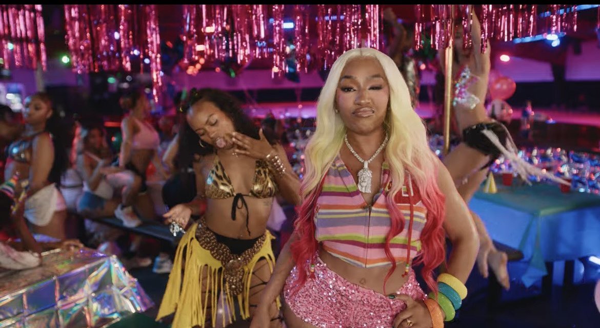 ashanti, latto &amp; yung miami in vintage dolce &amp; gabbana