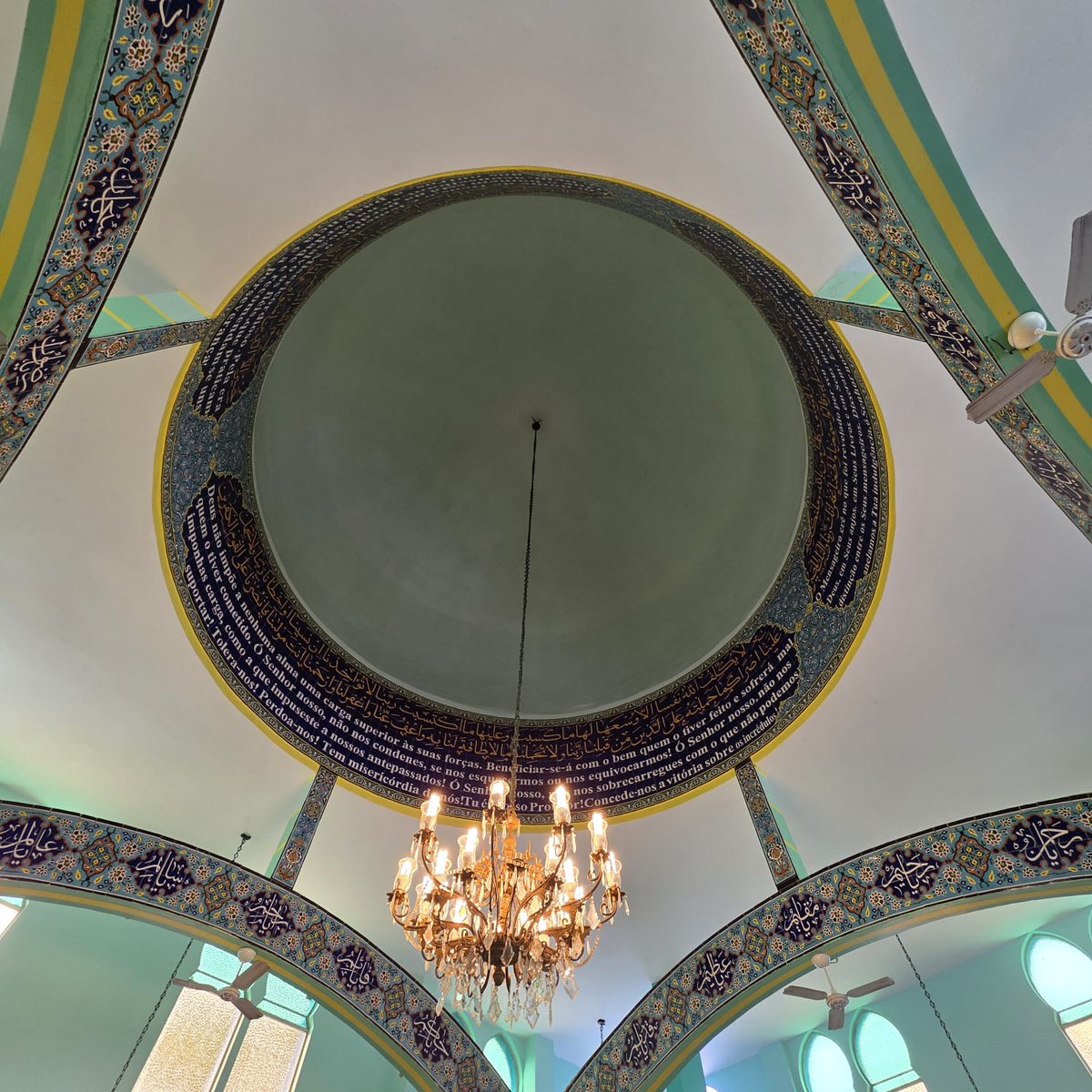 AnaMoretto4's tweet photo. #SundayCeiling #Architecture
Imam Ali ibn Abi Talib Mosque, Curitiba PR, Brazil. https://t.co/oocopis5UE