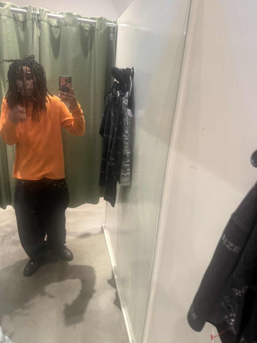 backshotbullyfr's tweet photo. https://t.co/CxIzz6EdRU