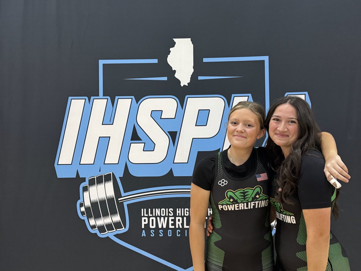 reaganwalsh2029's tweet photo. So excited to compete as part of the @CLsouthathletic Powerlifting team at State today. Such an awesome new experience pushing limits, supporting the team and achieving two PRs! #DiamondStrong @WD14UJS 💪🔥 https://t.co/mZ1DtcRb5v